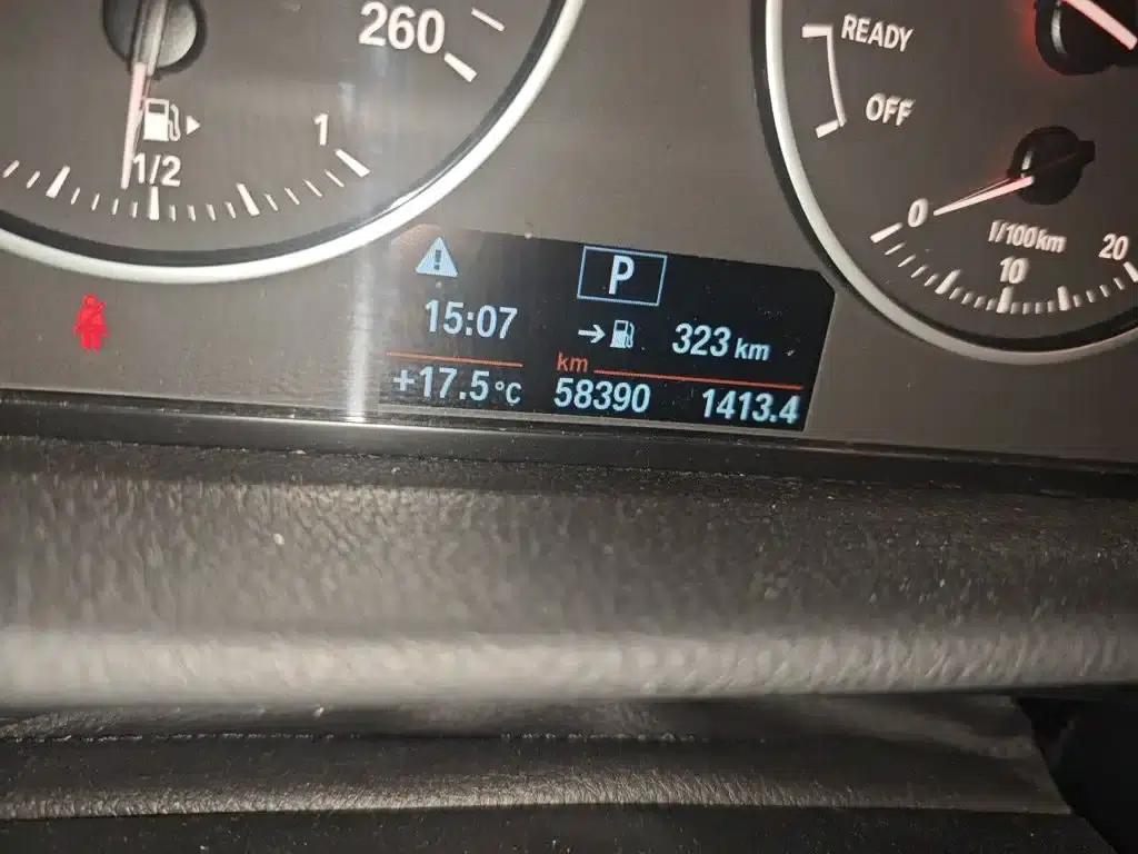 2016 BMW 2 Series Gran Tourer 218i Sport Design Package — миниатюра 9