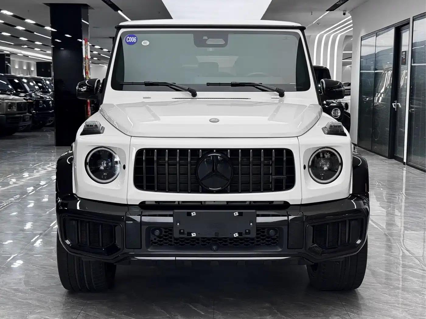 2025 Mercedes-Benz G-Class AMG 63 — миниатюра 2