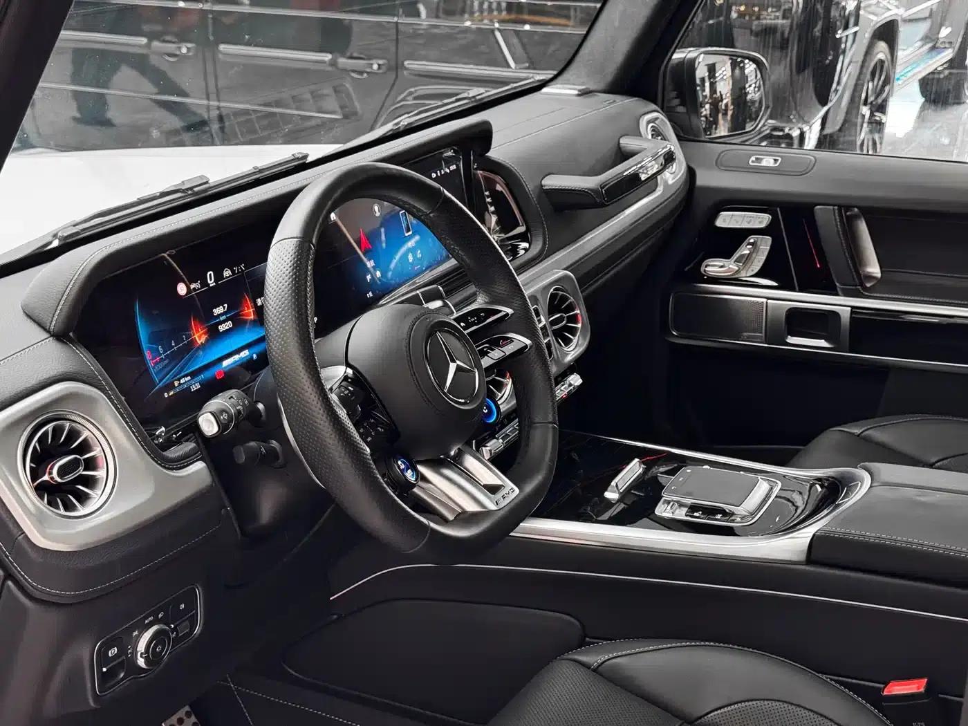 2025 Mercedes-Benz G-Class AMG 63 — миниатюра 11