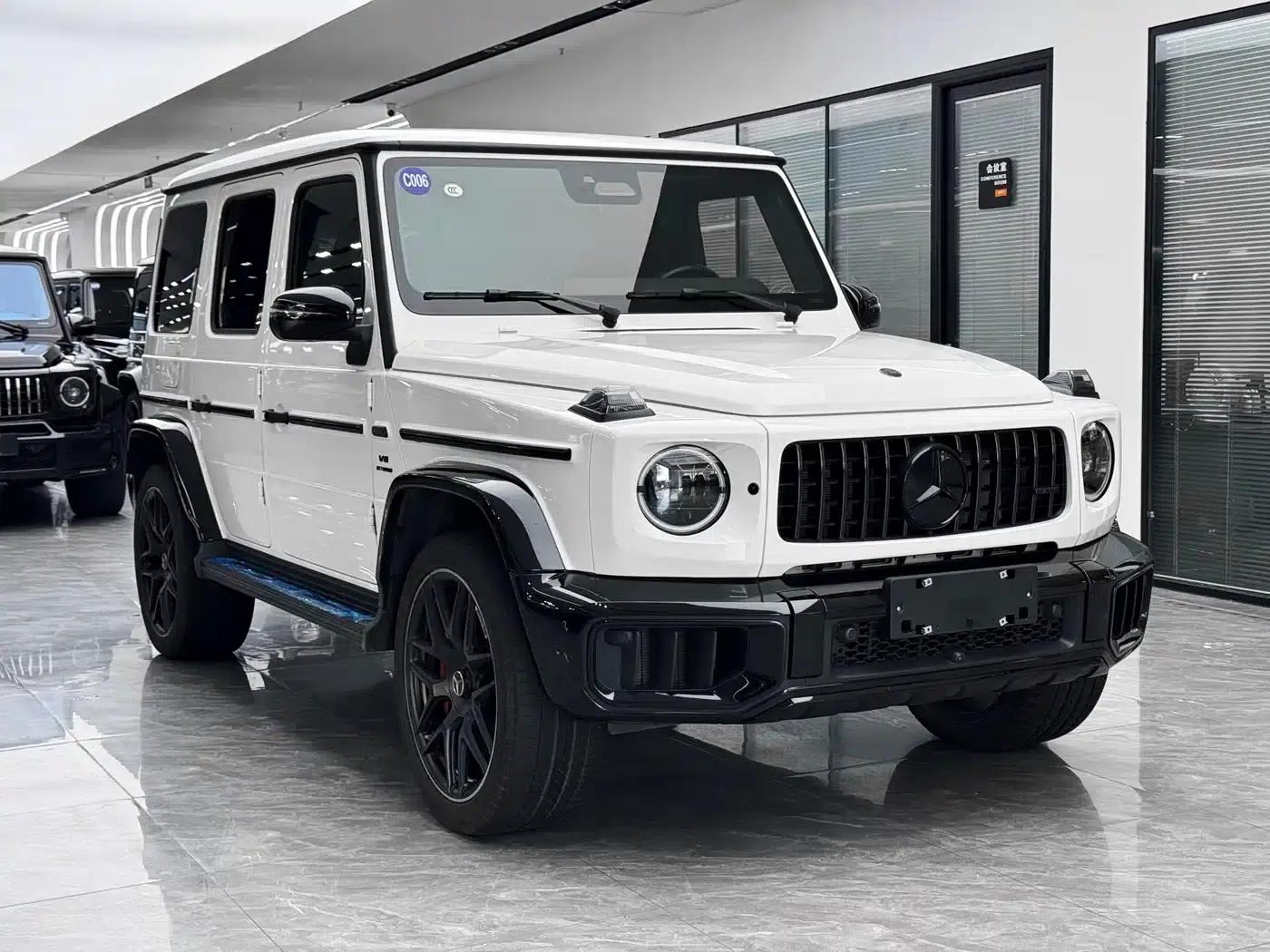 2025 Mercedes-Benz G-Class AMG 63 — миниатюра 3