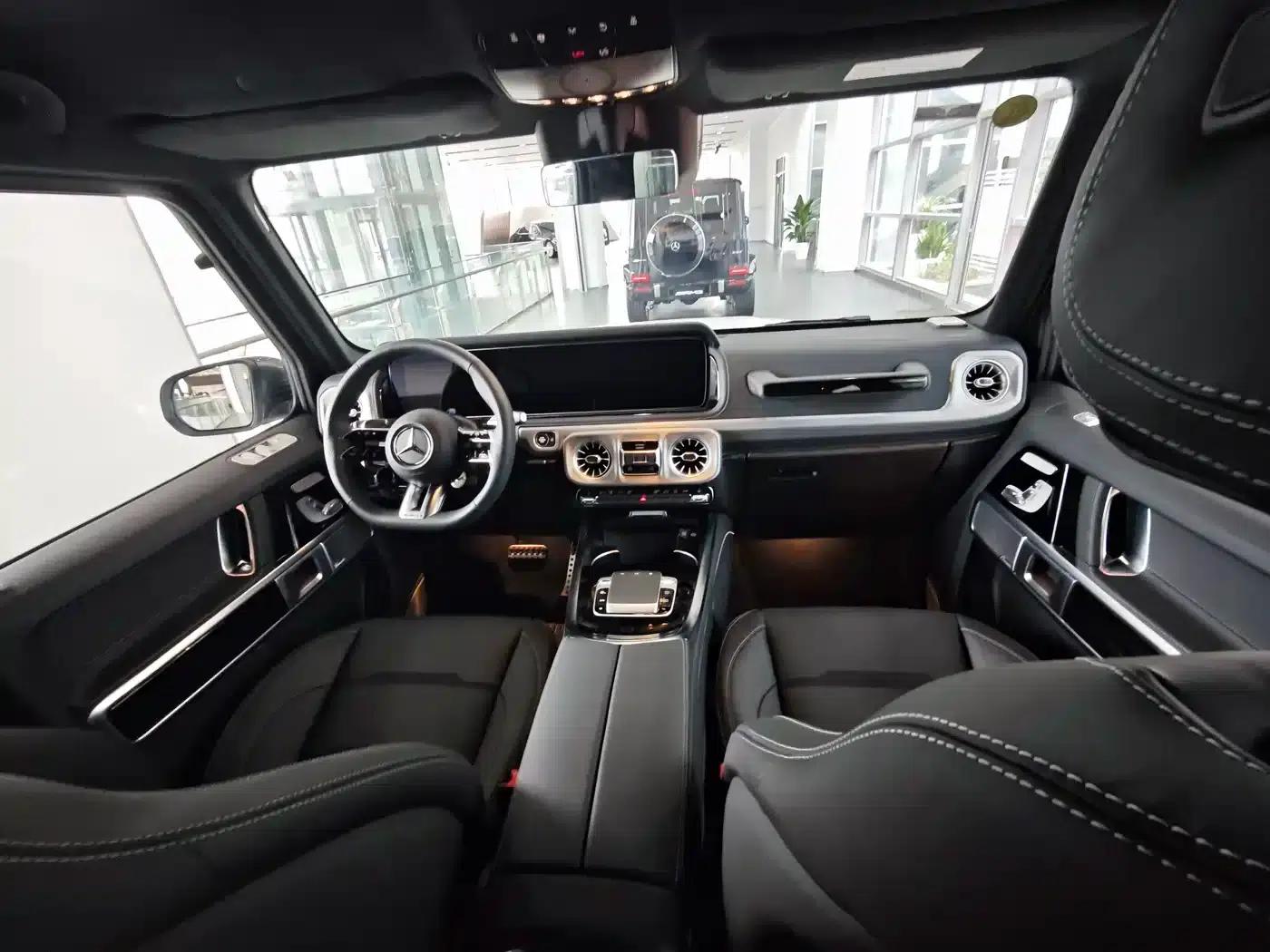 2025 Mercedes-Benz G-Class AMG 63 — миниатюра 11