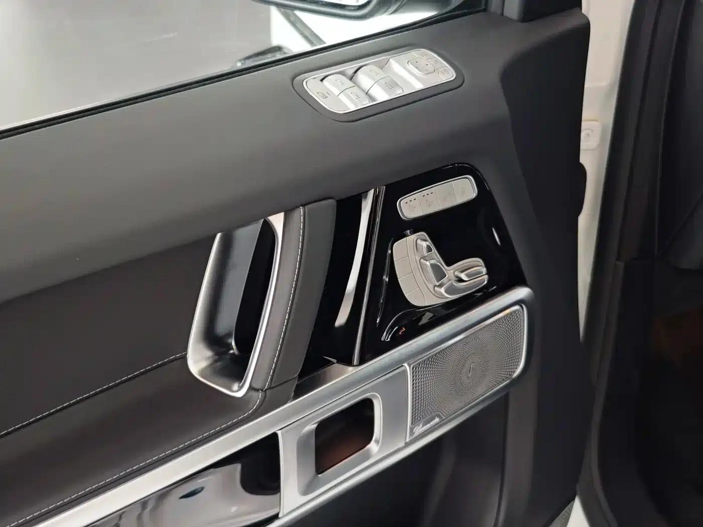 2025 Mercedes-Benz G-Class AMG 63 — миниатюра 17