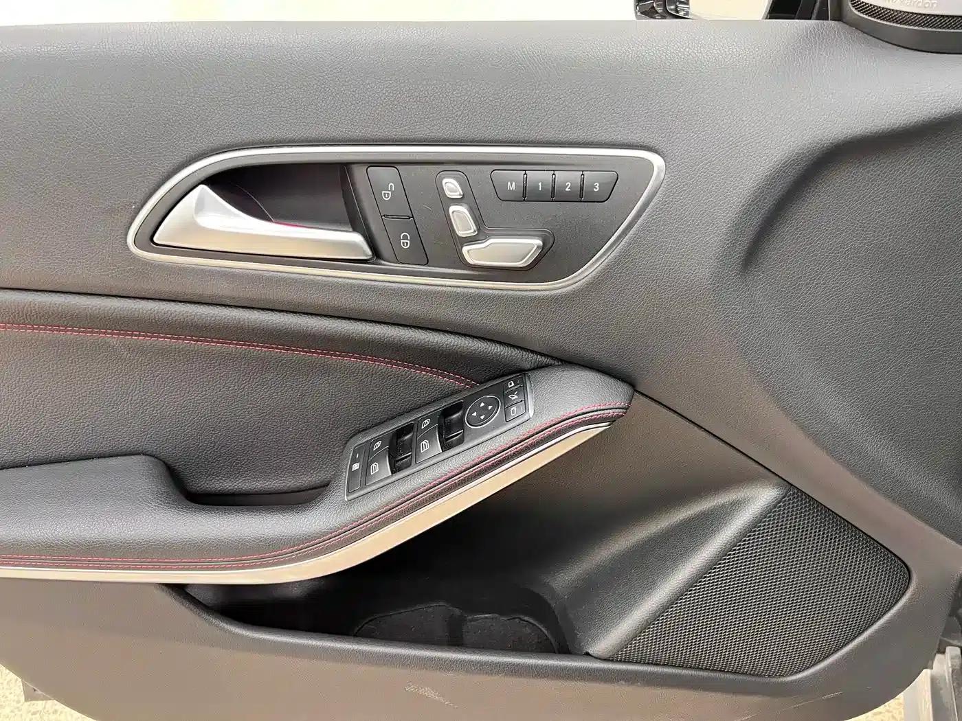 2016 Mercedes-Benz A-Class AMG (Imported) AMG A 45 4MATIC — миниатюра 14