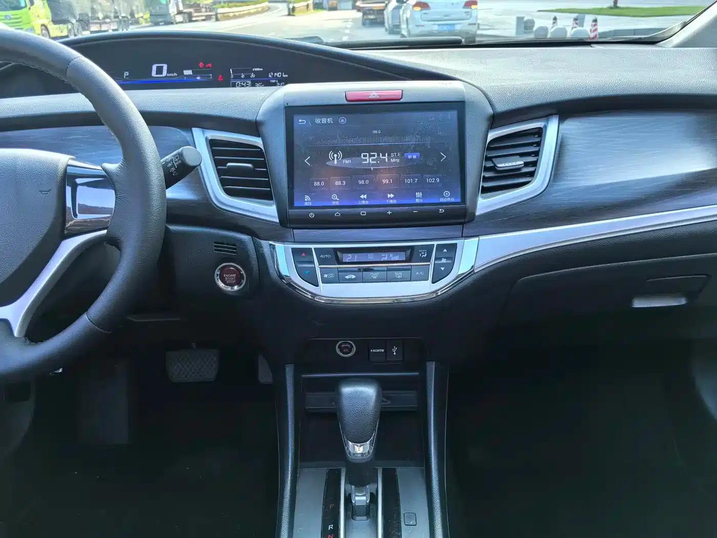 Jade 2016 1.8L Automatic Comfort Elite Edition 5-seater — миниатюра 13
