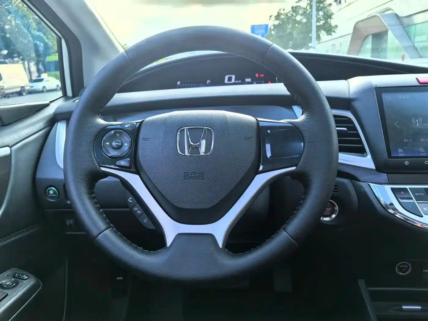 Jade 2016 1.8L Automatic Comfort Elite Edition 5-seater — миниатюра 15