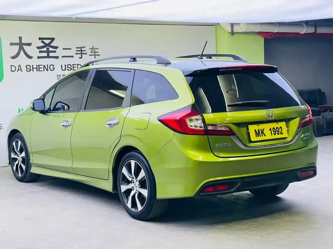 Jade 2013 1.8L CVT Luxury Edition 5-seater — миниатюра 21