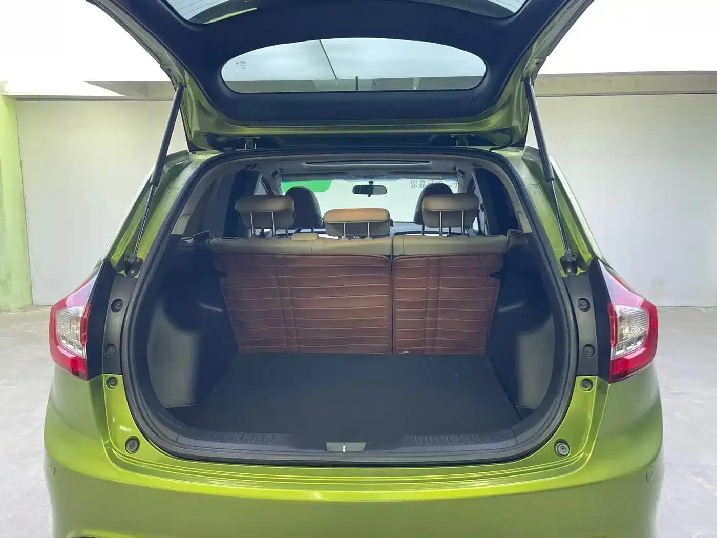 Jade 2013 1.8L CVT Luxury Edition 5-seater — миниатюра 22