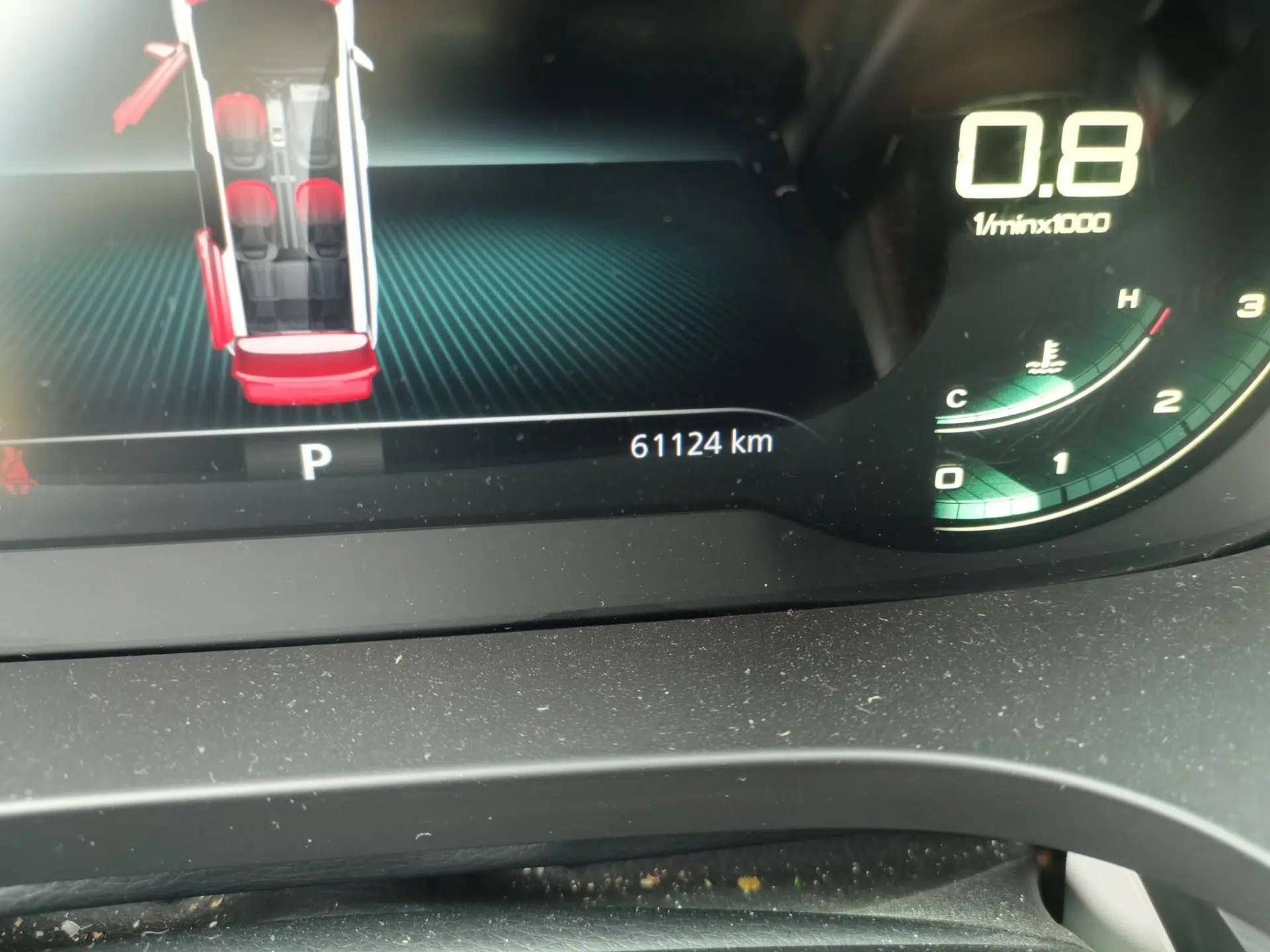 Roewe iMAX8 2021 400TGI Supreme Series Prestige Edition — миниатюра 12