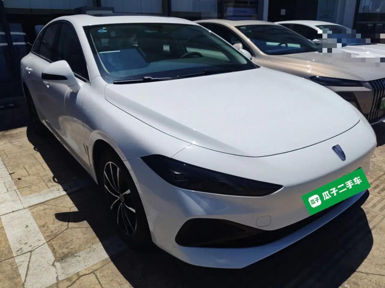 Roewe D7 2025 DMH 125km World Champion Excellence Edition — миниатюра 3