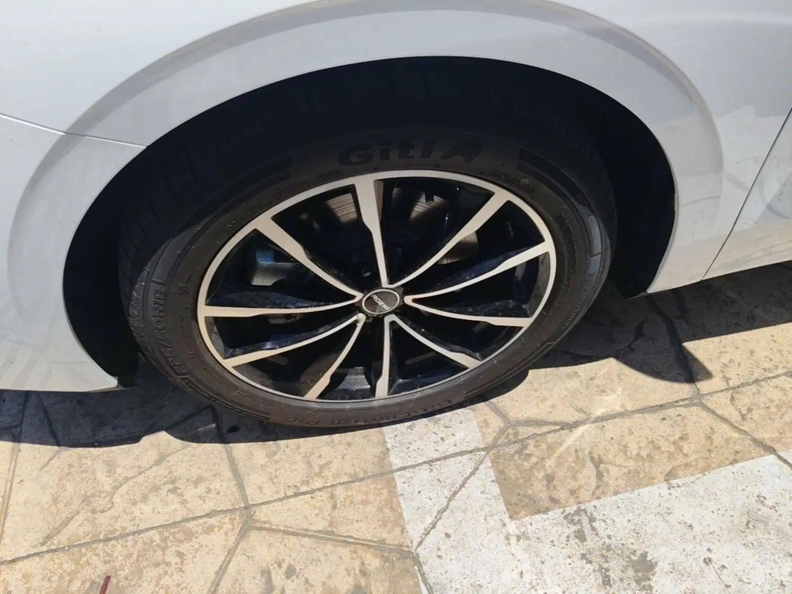Roewe D7 2025 DMH 125km World Champion Excellence Edition — миниатюра 10