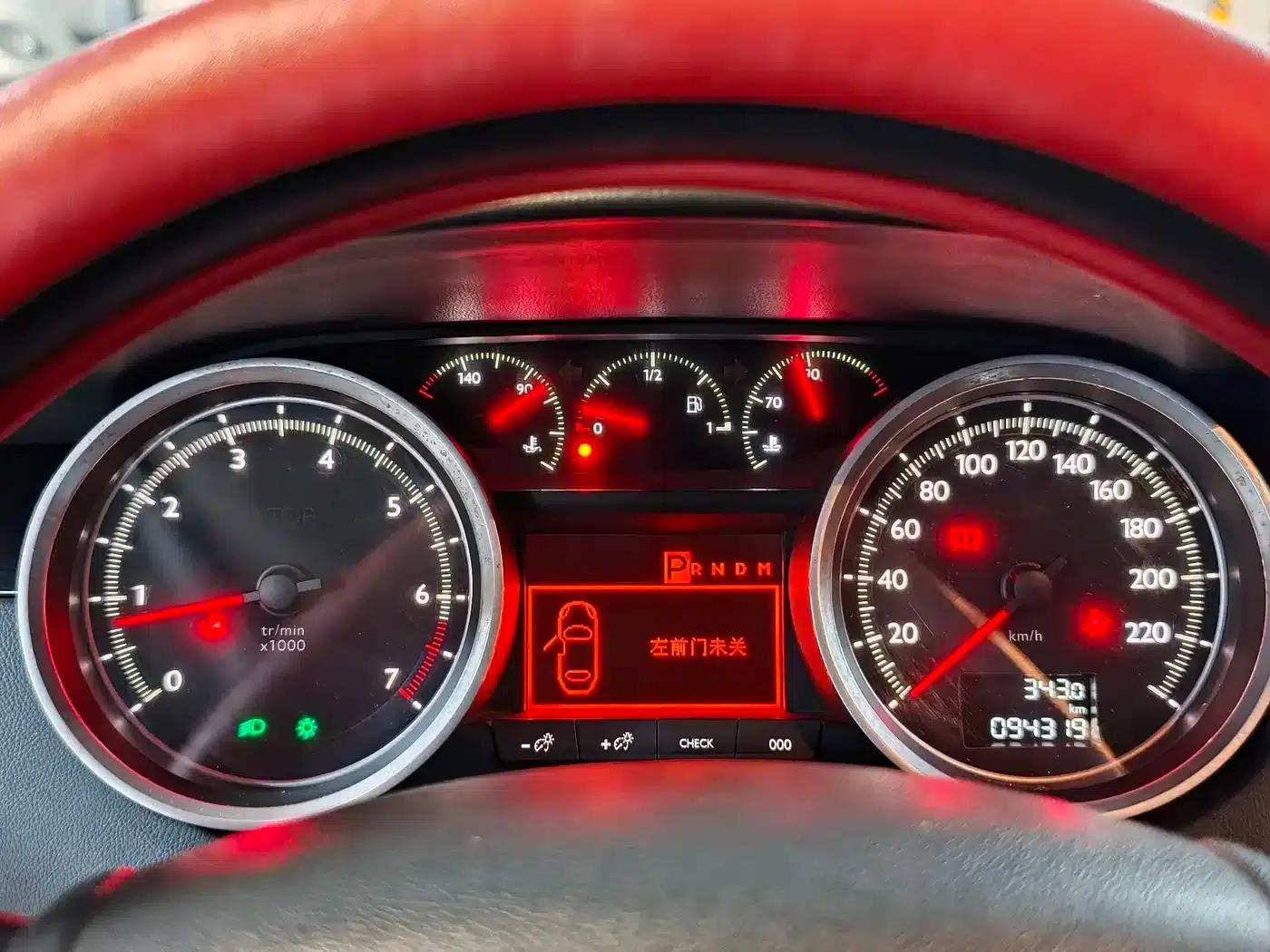 Peugeot 508 2013 2.0L 2nd Anniversary Edition with Automatic Sunroof Classic Version — миниатюра 7