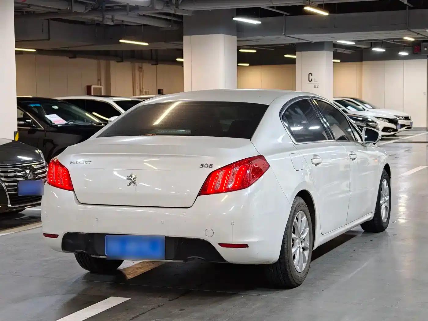 Peugeot 508 2013 2.0L 2nd Anniversary Edition with Automatic Sunroof Classic Version — миниатюра 8
