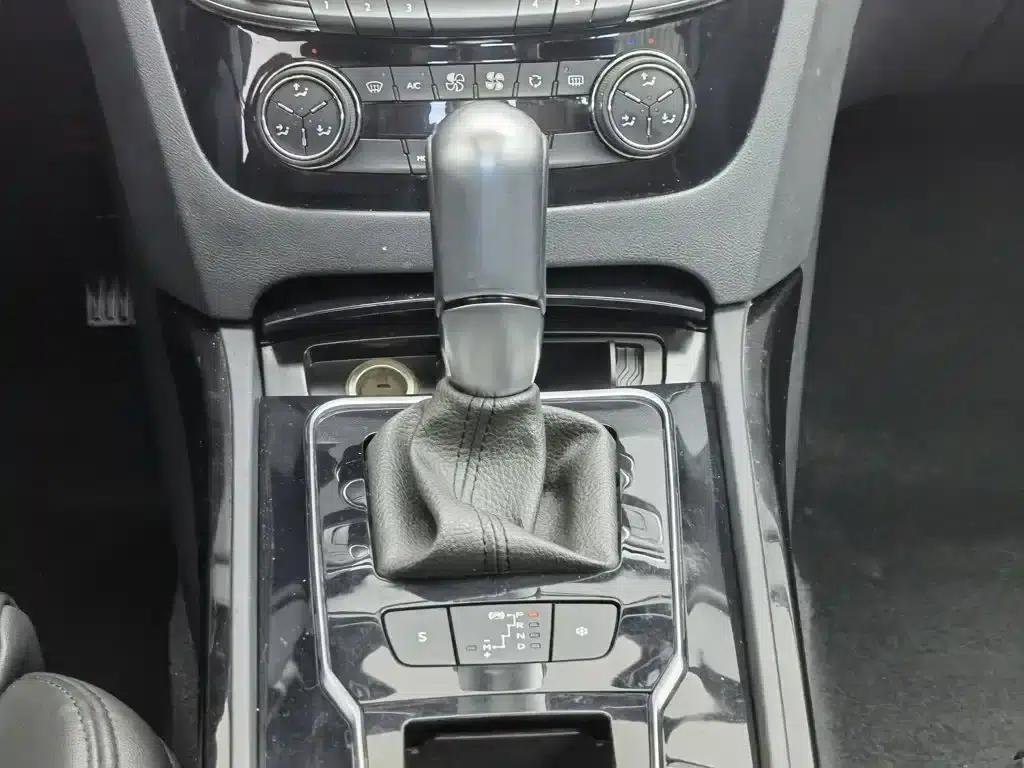 Peugeot 508 2015 1.6THP Automatic Elegance Edition — миниатюра 13