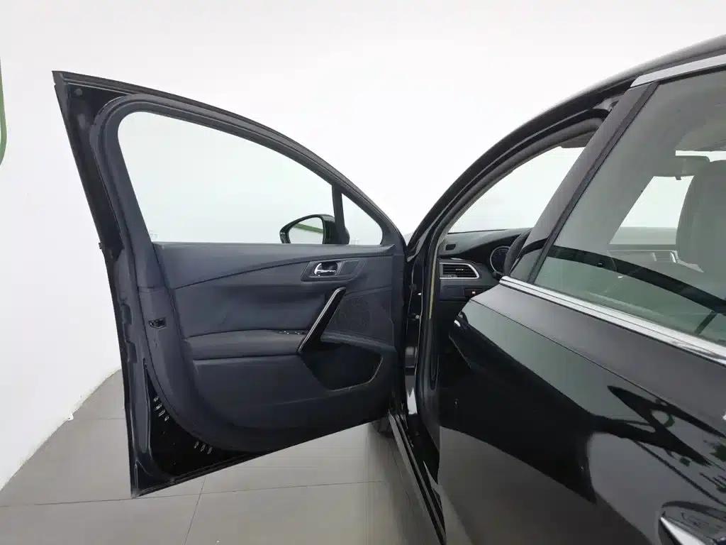 Peugeot 508 2015 1.6THP Automatic Elegance Edition — миниатюра 8