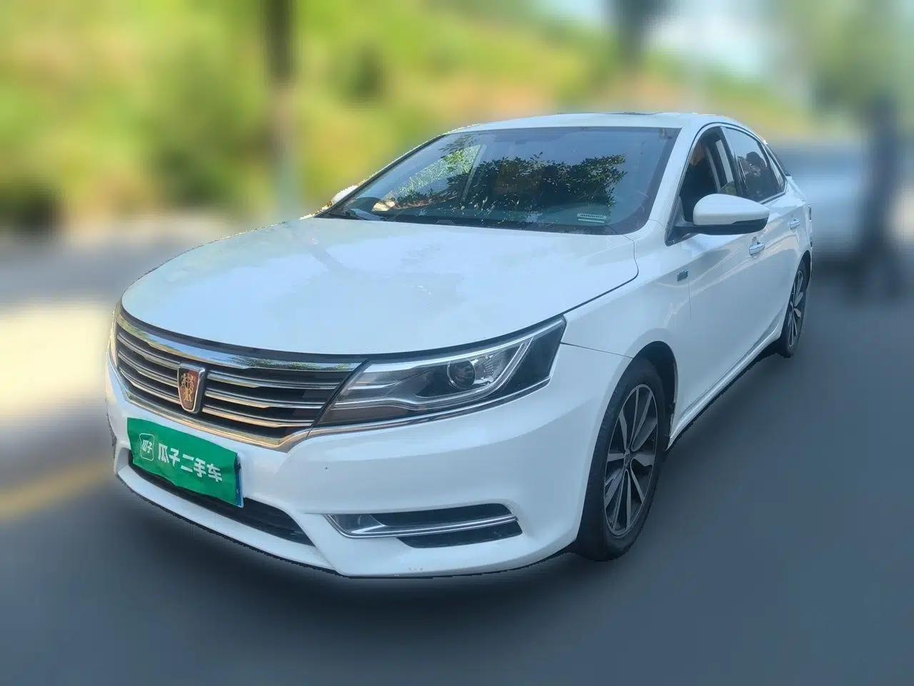 Roewe i6 2018 20T Automatic Internet Smart Edition — миниатюра 1