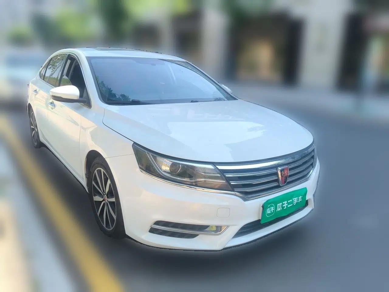 Roewe i6 2018 20T Automatic Internet Smart Edition — миниатюра 3