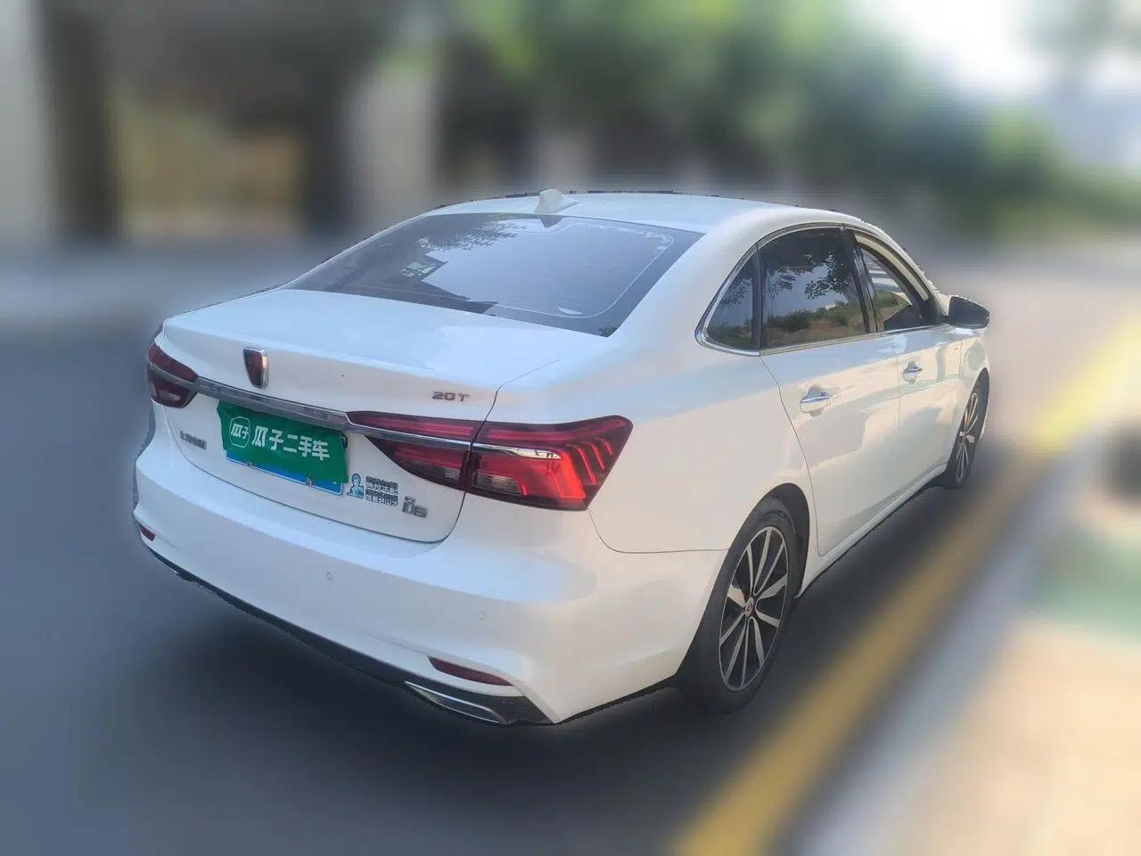 Roewe i6 2018 20T Automatic Internet Smart Edition — миниатюра 6