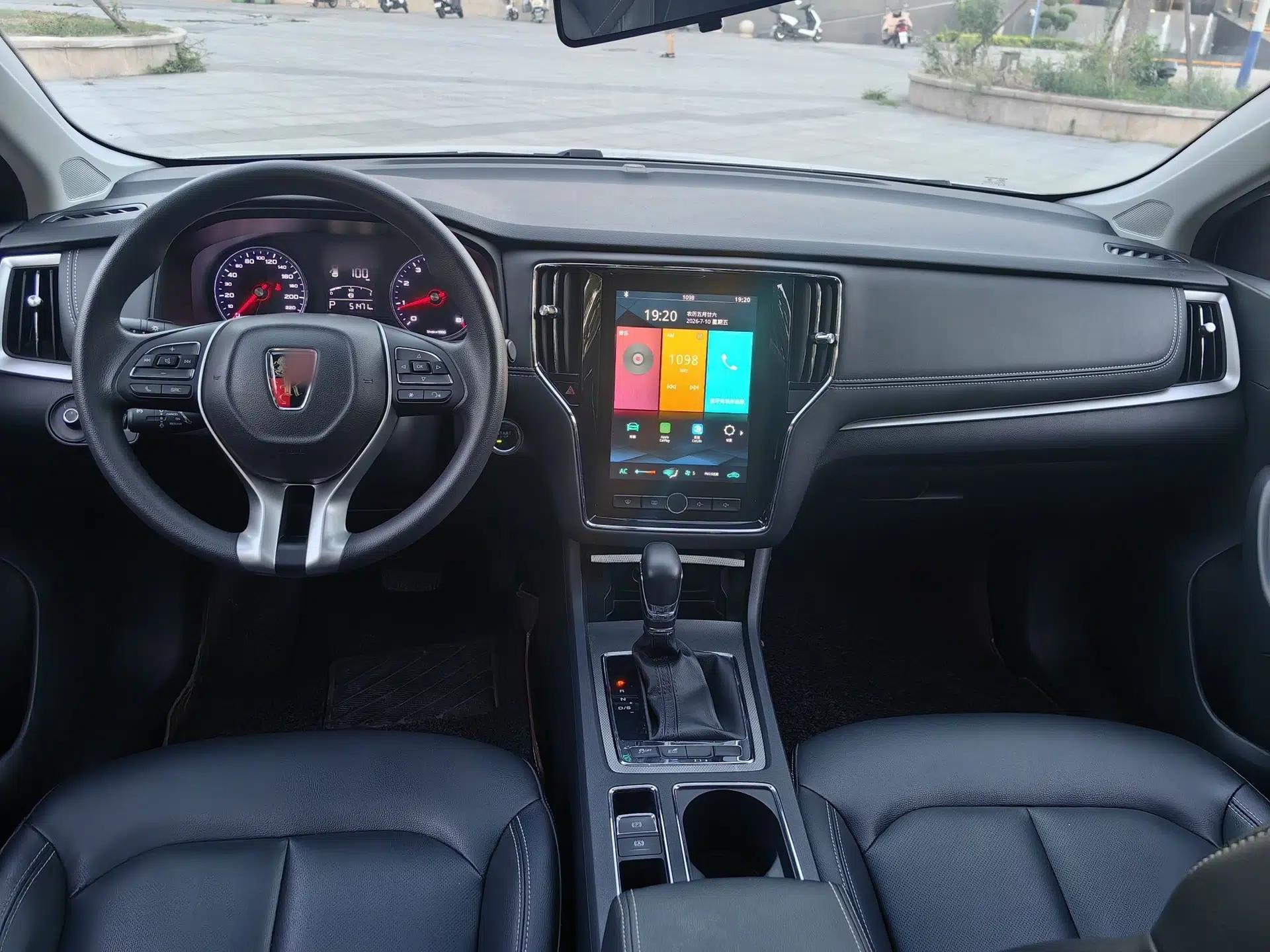 Roewe i6 2019 PLUS 1.6L CVT 4G Connected Flagship Deluxe Edition — миниатюра 20