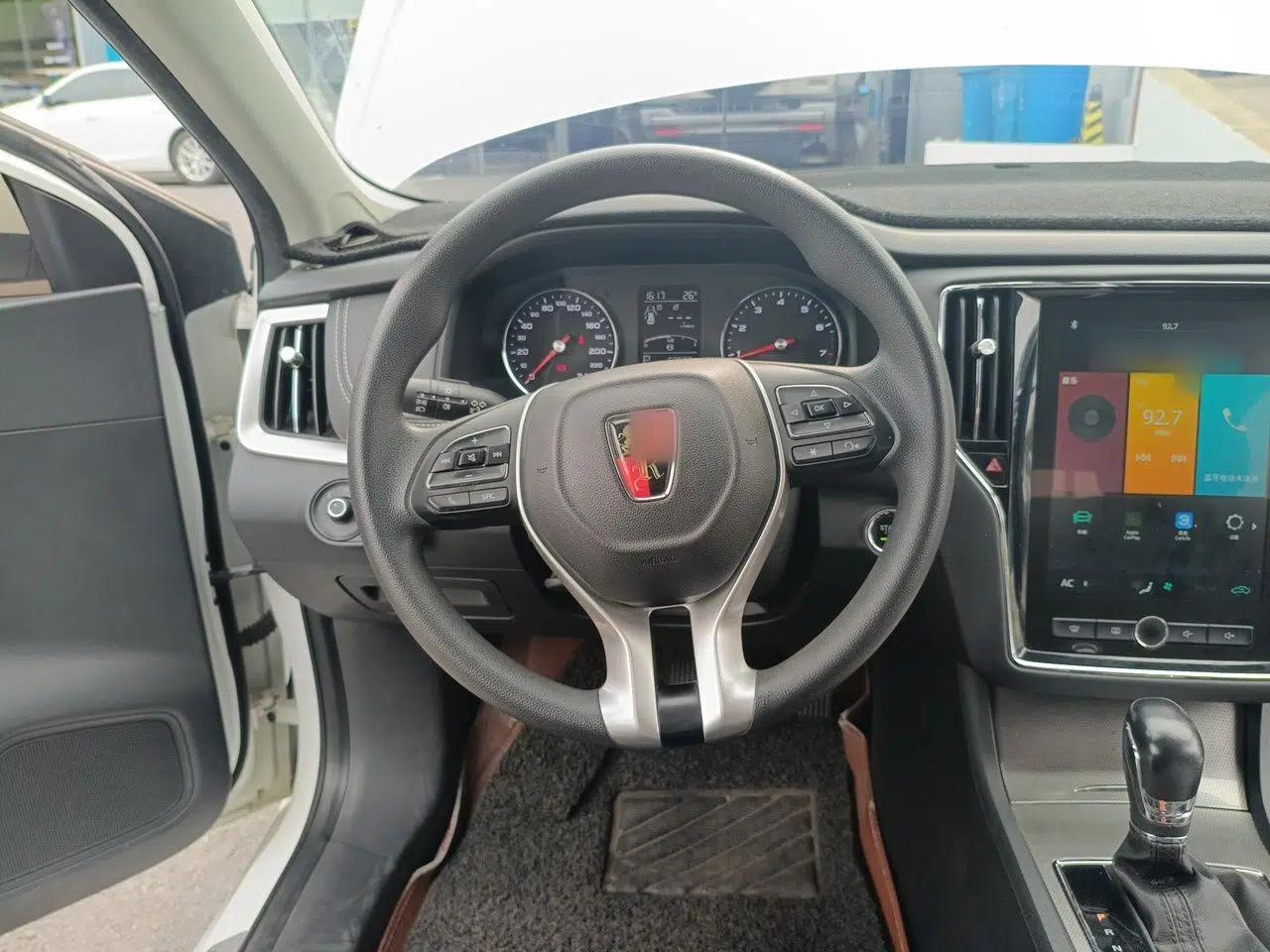 Roewe i6 2019 PLUS 1.6L CVT 4G Connected Flagship Deluxe Edition — миниатюра 9