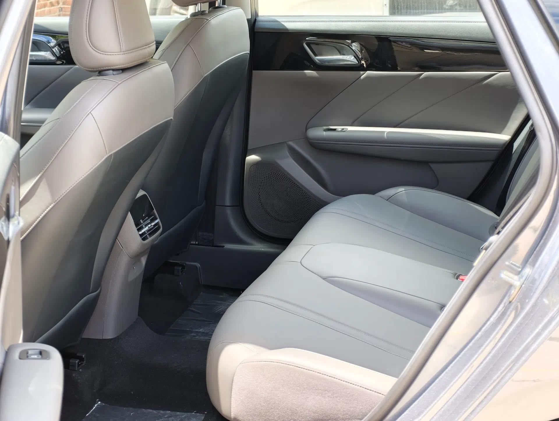 Roewe i6 2026 Model 1.5L Changjiu Edition — миниатюра 18