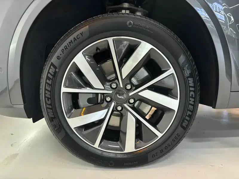 Li Auto L8 2023 Pro Edition — миниатюра 5