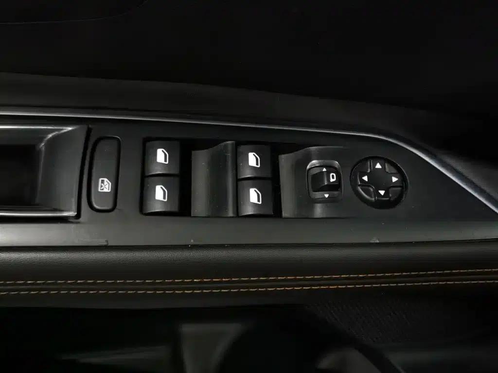 Peugeot 4008 2018 350THP Elite Edition — миниатюра 9
