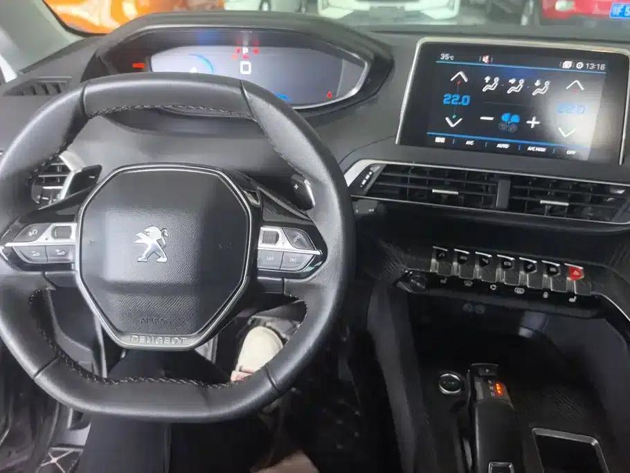 Peugeot 4008 2017 350THP Luxury Edition — миниатюра 12