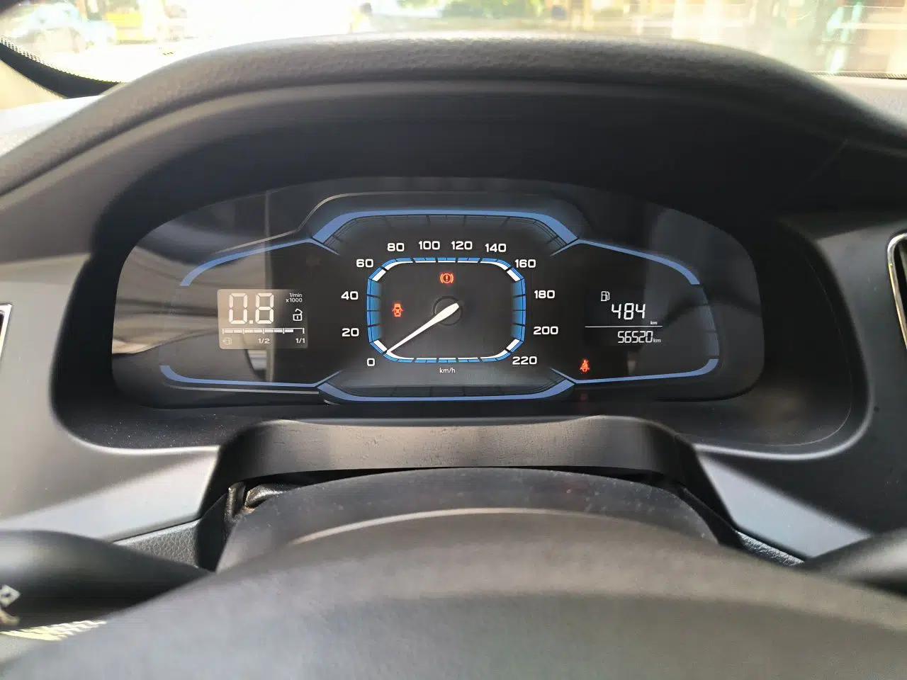 Roewe 360 2015 1.5L Manual Luxury Edition — миниатюра 11