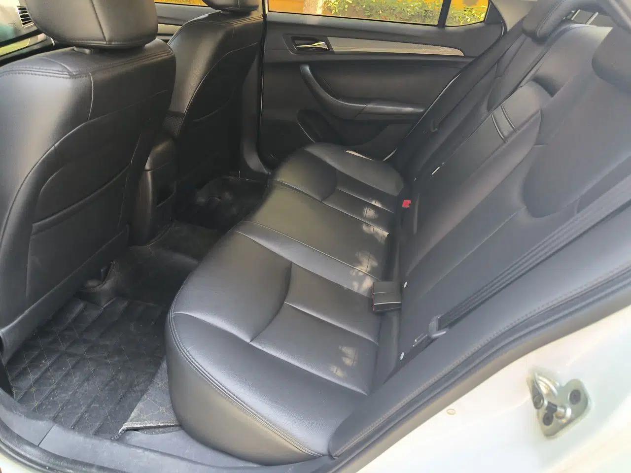 Roewe 360 2015 1.5L Manual Luxury Edition — миниатюра 17