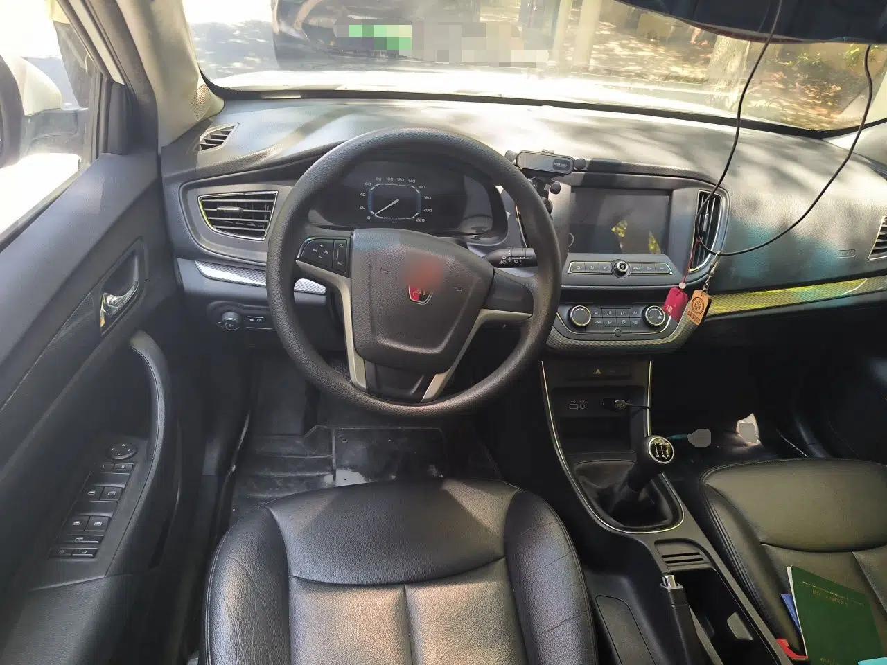 Roewe 360 2015 1.5L Manual Luxury Edition — миниатюра 10