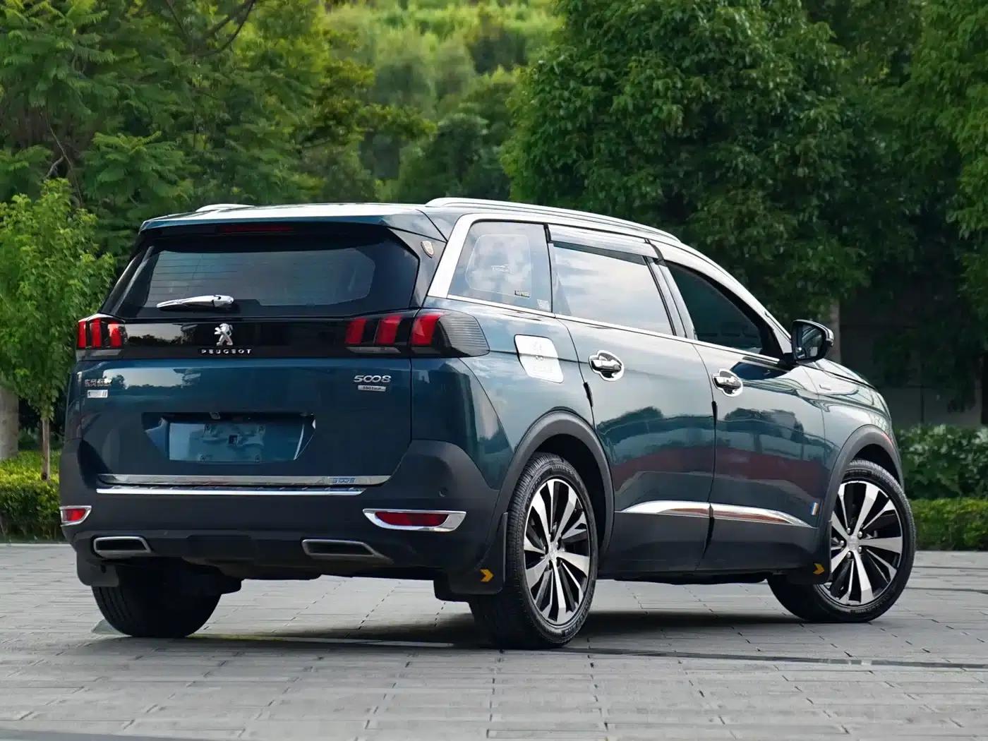 Peugeot 5008 2017 380THP 7-seater Luxury GT Edition — миниатюра 3