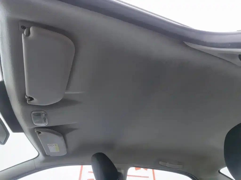 Peugeot 301 2014 1.6L Manual Comfort Edition — миниатюра 14