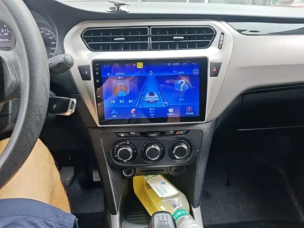 Peugeot 301 2018 1.6L Manual Comfort Edition — миниатюра 13