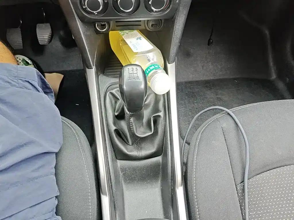 Peugeot 301 2018 1.6L Manual Comfort Edition — миниатюра 14