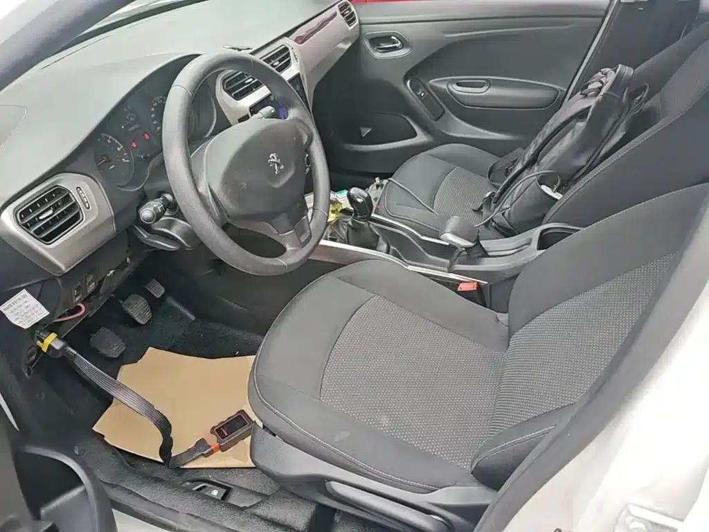 Peugeot 301 2018 1.6L Manual Comfort Edition — миниатюра 15