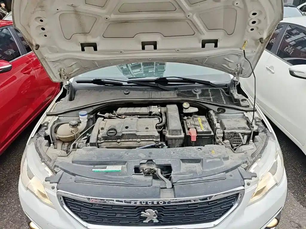 Peugeot 301 2018 1.6L Manual Comfort Edition — миниатюра 20