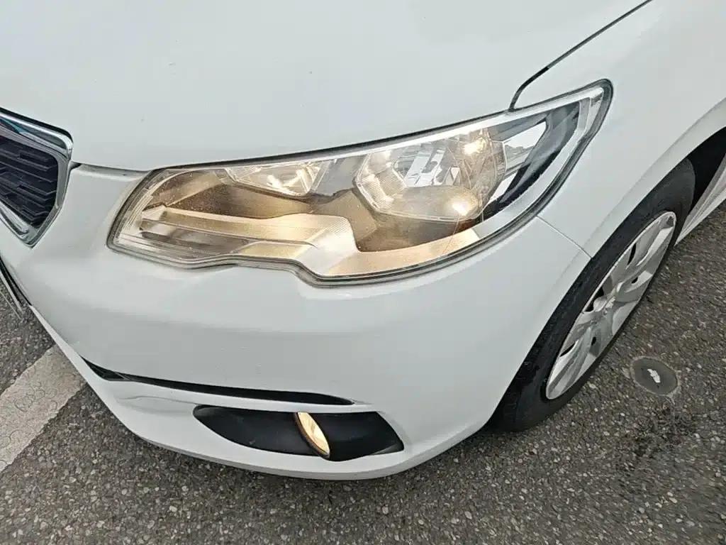 Peugeot 301 2018 1.6L Manual Comfort Edition — миниатюра 24