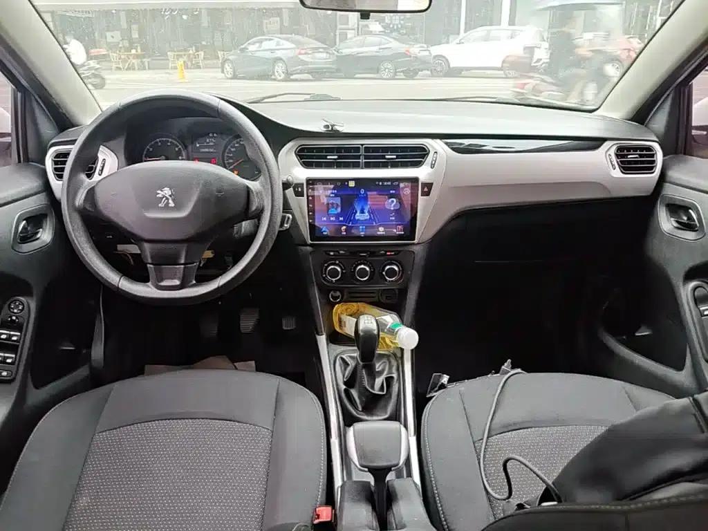 Peugeot 301 2018 1.6L Manual Comfort Edition — миниатюра 10