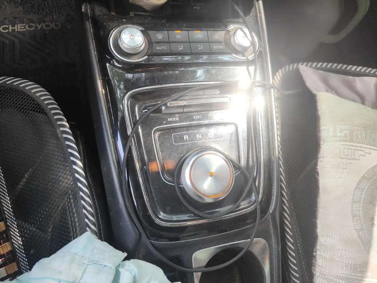 Roewe Ei5 2019 Smart Connect Flagship Edition — миниатюра 14