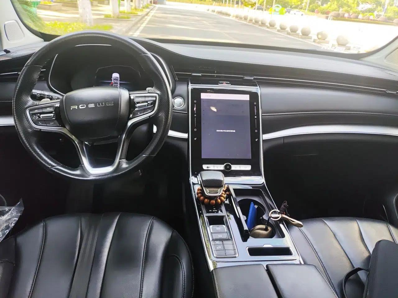 Roewe RX5 MAX 2019 300TGI Automatic Smart Cabin Luxury Edition — миниатюра 9