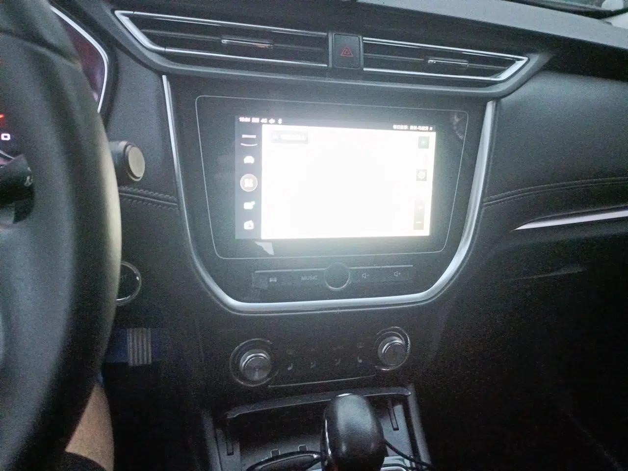 Roewe RX3 2018 1.6L CVT Internet Smart Edition — миниатюра 13