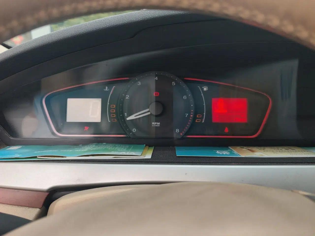 Roewe 550 2012 550 1.8L Manual Value Edition — миниатюра 11