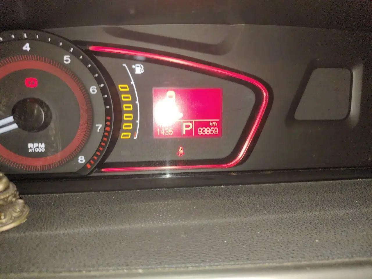 Roewe 550 2013 Classic Edition 550 1.8L Automatic Luxury Model — миниатюра 12