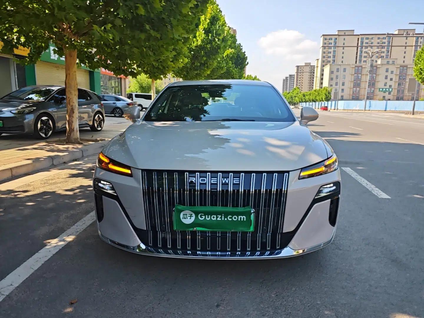 Roewe M7 DMH 2025 Model 160km Premium Version — миниатюра 2