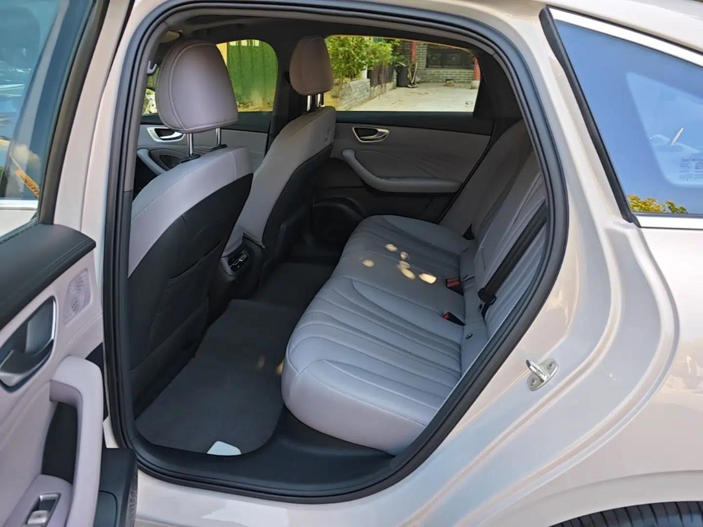 Roewe M7 DMH 2025 Model 160km Premium Version — миниатюра 20