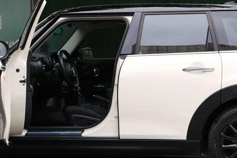 2016 MINI 1.5T COOPER 5-door version — миниатюра 16