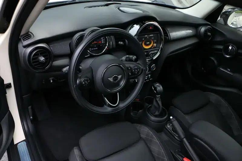 2016 MINI 1.5T COOPER 5-door version — миниатюра 17