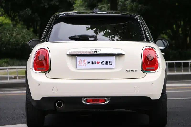 2016 MINI 1.5T COOPER 5-door version — миниатюра 6