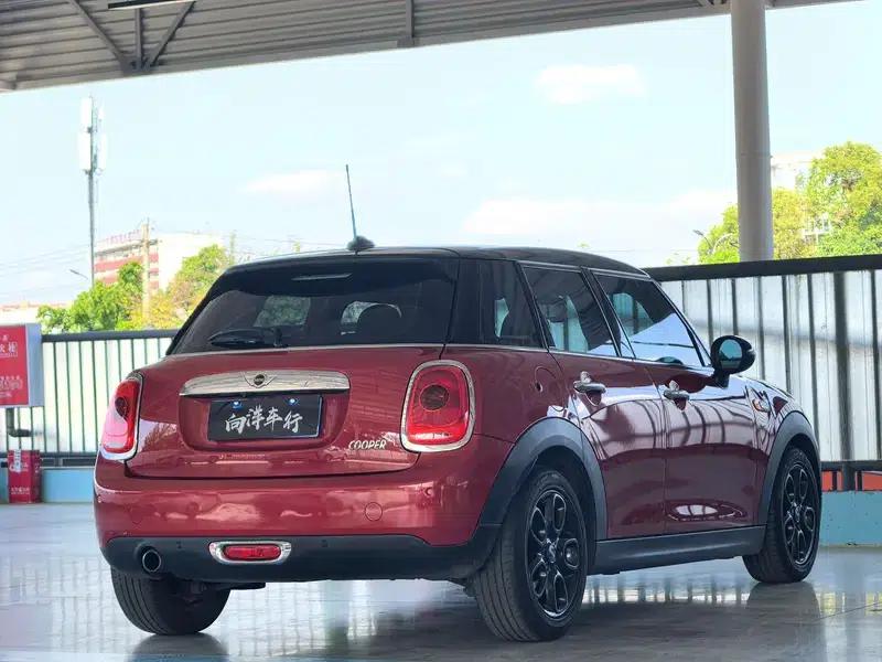 2016 MINI 1.5T COOPER 5-door version — миниатюра 6
