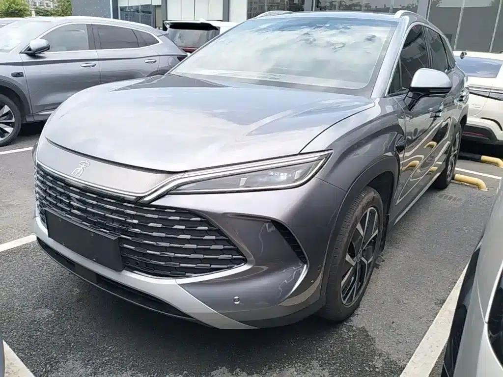 Song L DM-i 2025 Smart Driving Edition 160km/h Superior Model — миниатюра 2